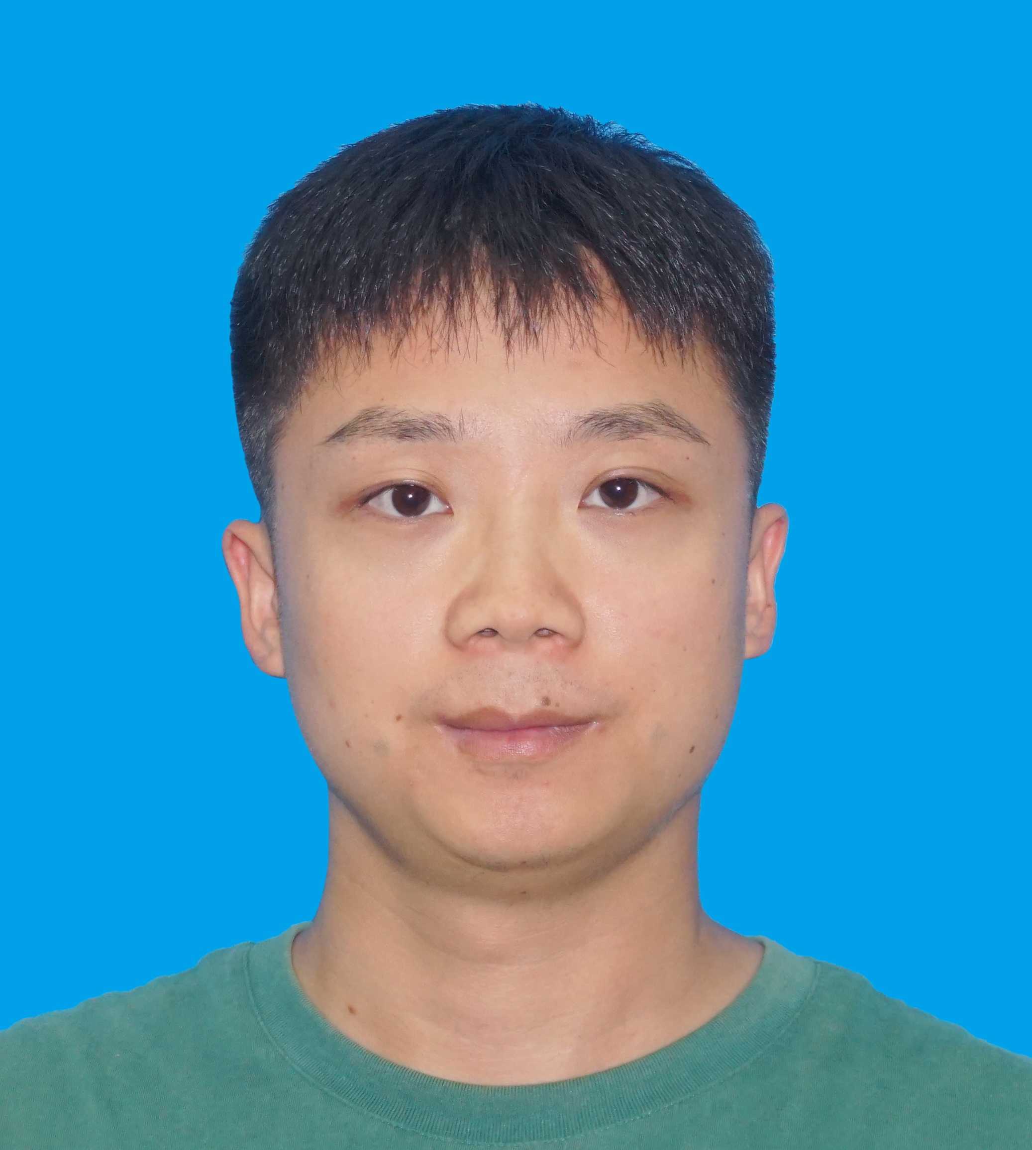 张震
